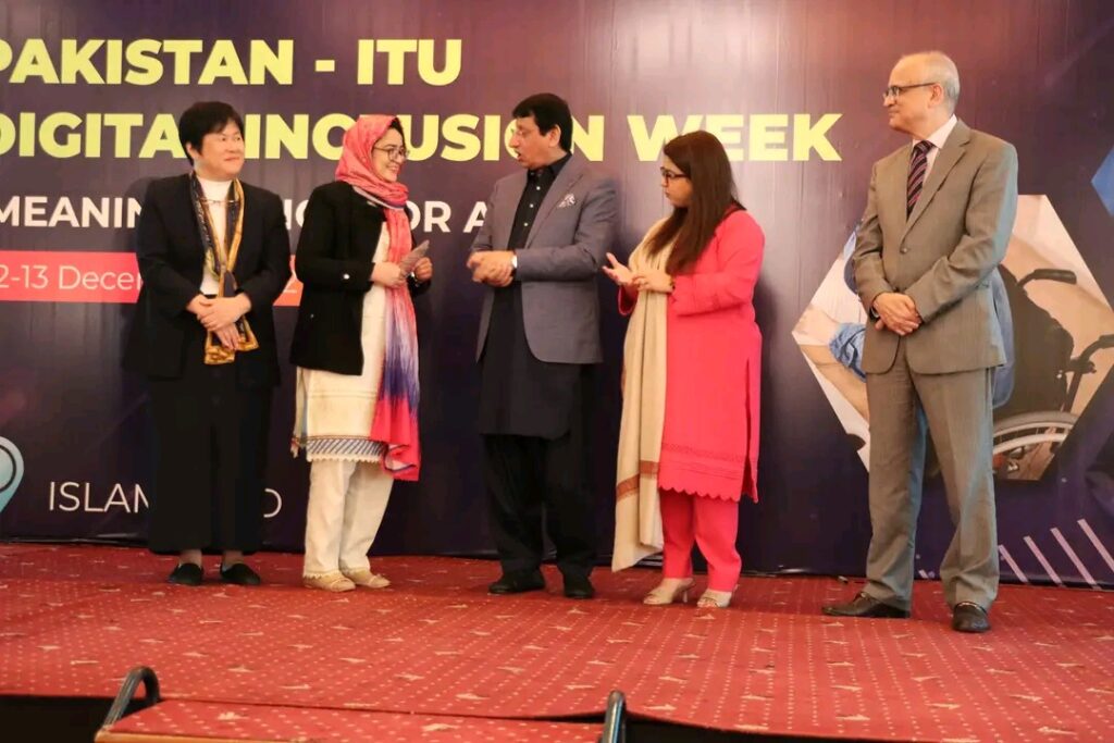 Fiore3 Consulting’s Aroosa Khan Receives Top Female Freelancer Award at ITU-Pakistan Digital Inclusion Week 2022